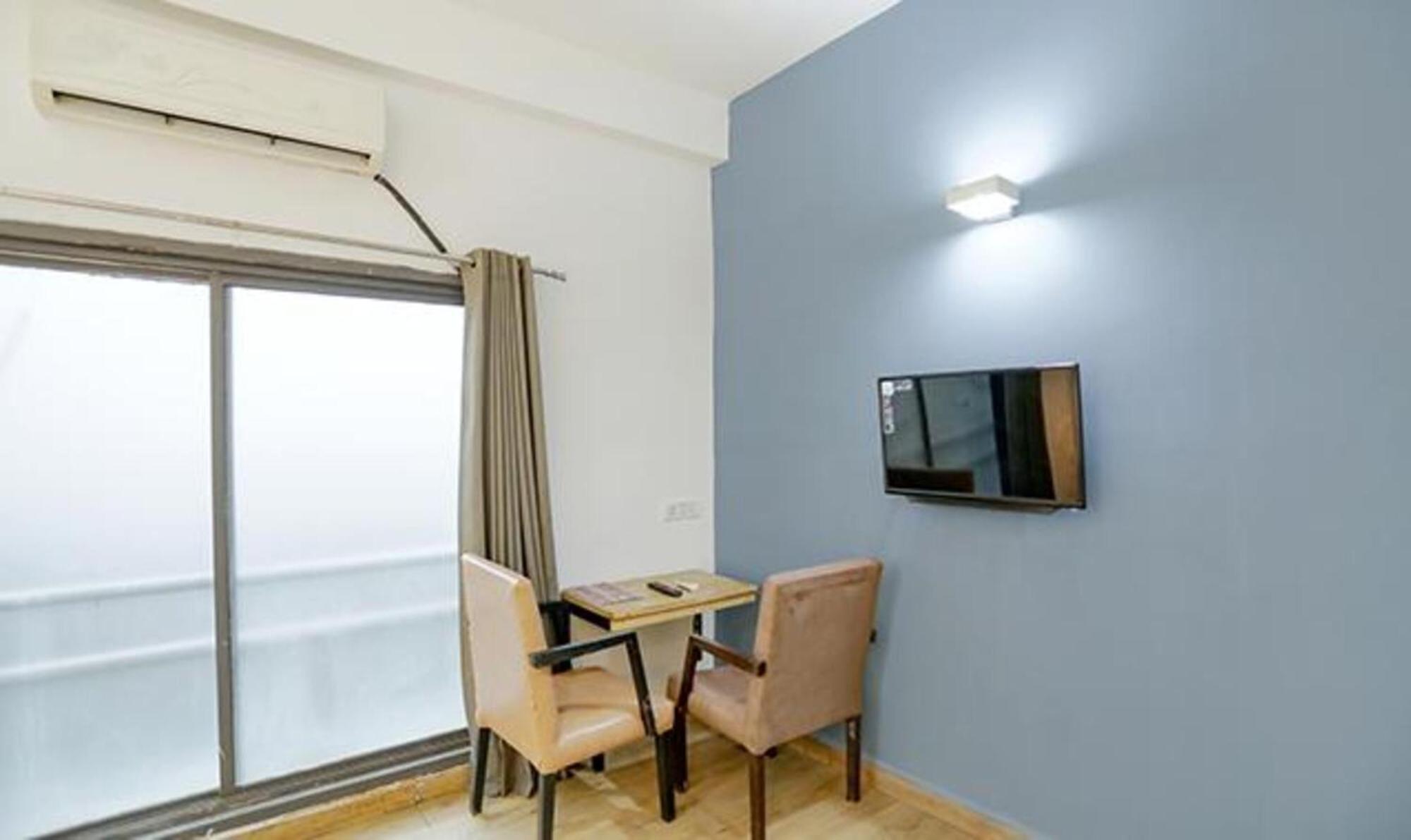 Fabhotel F9 Sector 51 Нойда Екстер'єр фото
